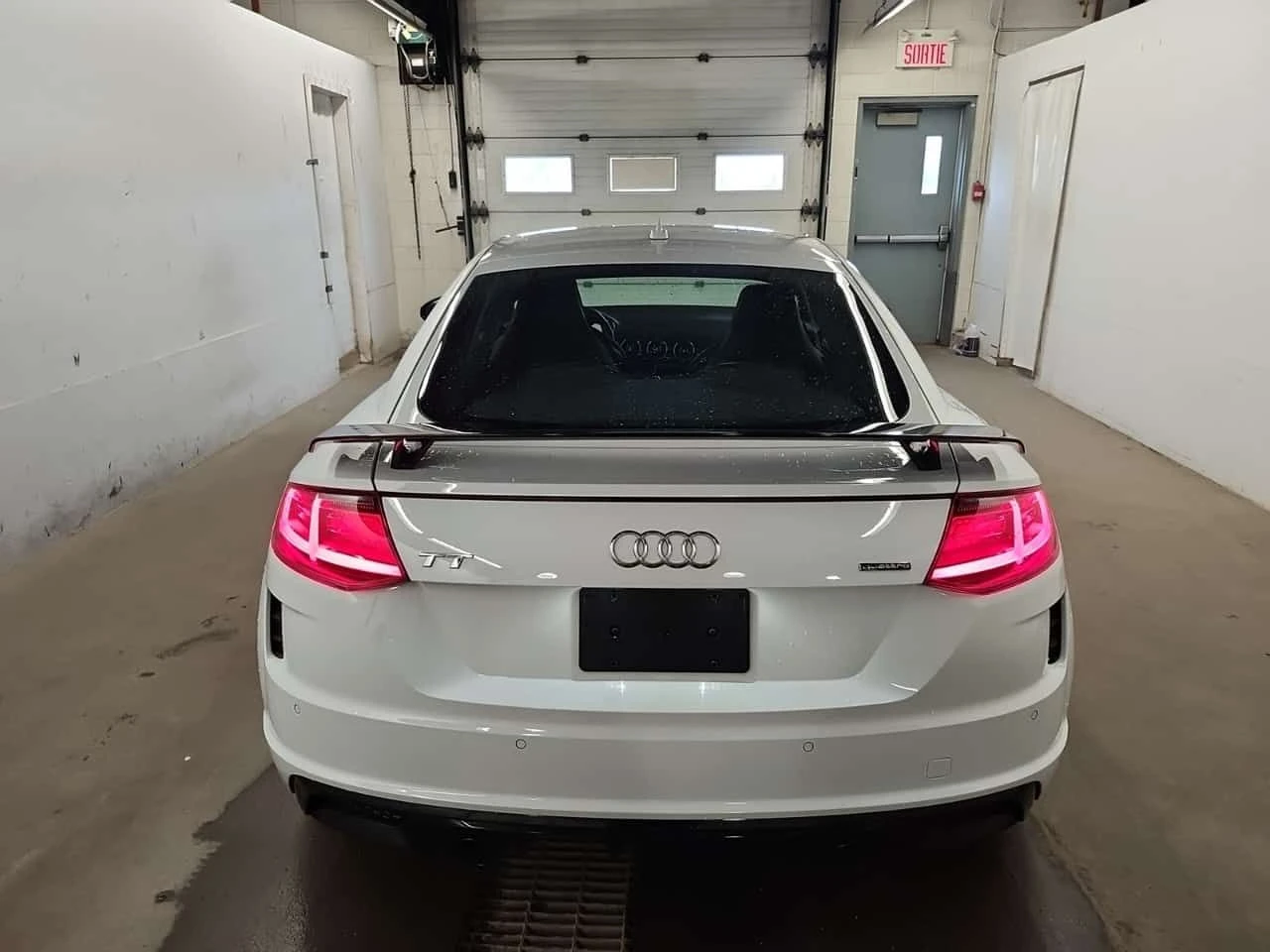 Audi Tt  45 TFSI QUATTRO| ALCANTARA| 2 КЛЮЧА| CARFAX, снимка 17 - Автомобили и джипове - 53894543