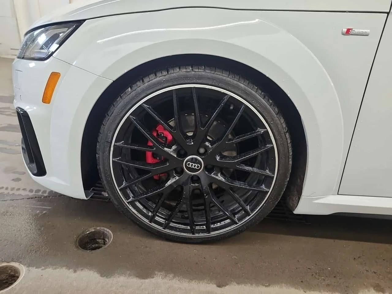 Audi Tt  45 TFSI QUATTRO| ALCANTARA| 2 КЛЮЧА| CARFAX, снимка 6 - Автомобили и джипове - 53894543