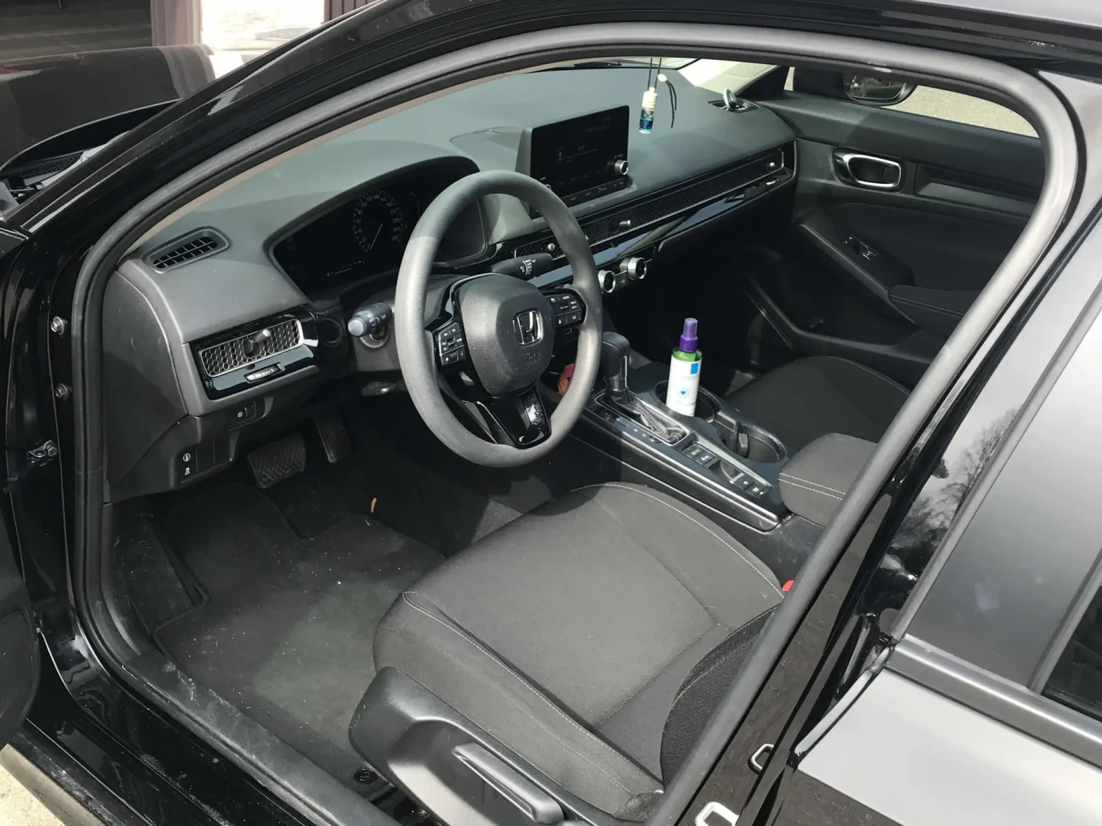 Honda Civic Sedan LX * * CARFAX * * АВТО КРЕДИТ * * , снимка 8 - Автомобили и джипове - 53940401