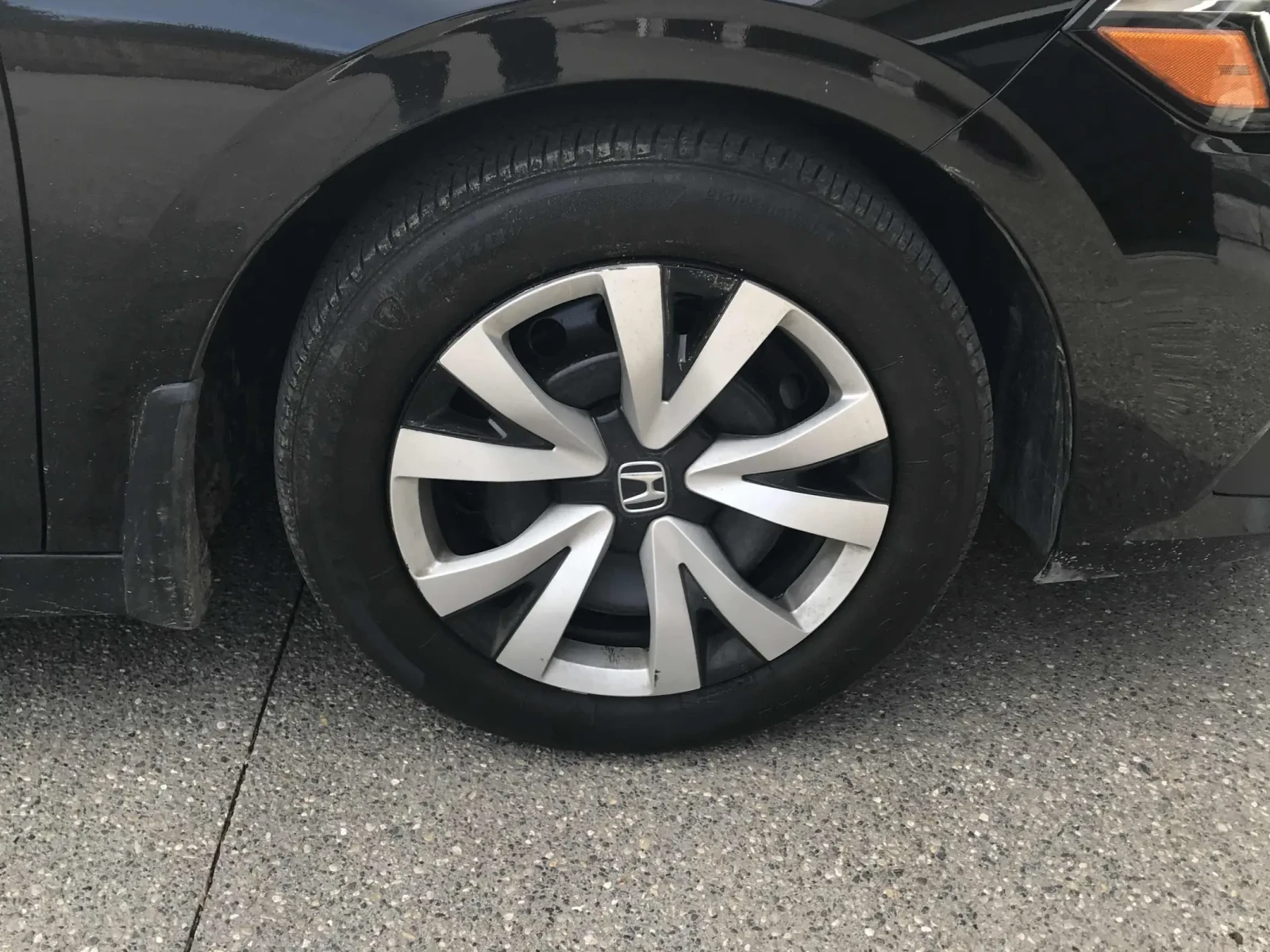 Honda Civic Sedan LX * * CARFAX * * АВТО КРЕДИТ * * , снимка 7 - Автомобили и джипове - 53940401