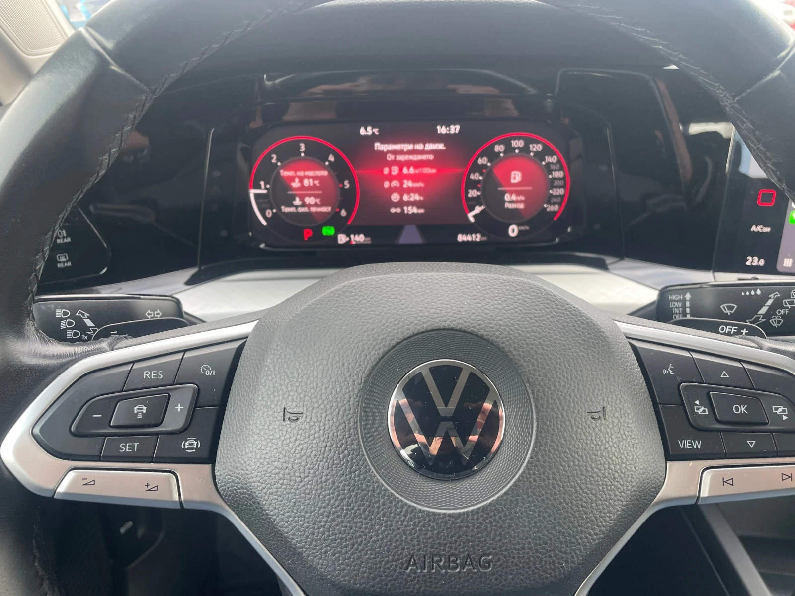 VW Golf Като НОВ, снимка 8 - Автомобили и джипове - 53962961