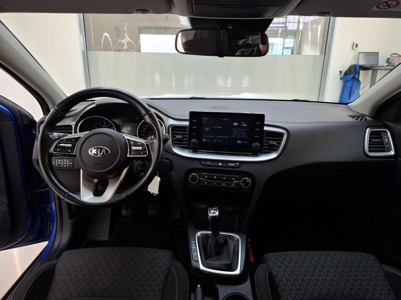 Kia XCeed 1.0 T-GDI Petrol Manual, снимка 10 - Автомобили и джипове - 53962156