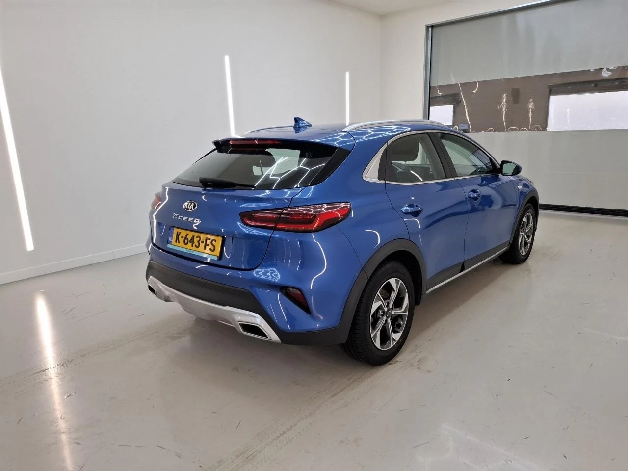 Kia XCeed 1.0 T-GDI Petrol Manual, снимка 4 - Автомобили и джипове - 53962156