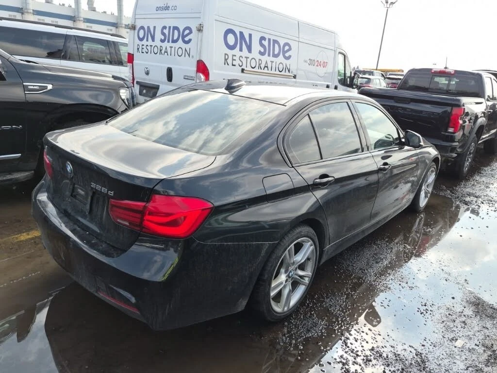 BMW 328 xDrive* АвтоКредит* (ЦЕНА ДО БГ), снимка 4 - Автомобили и джипове - 54041101