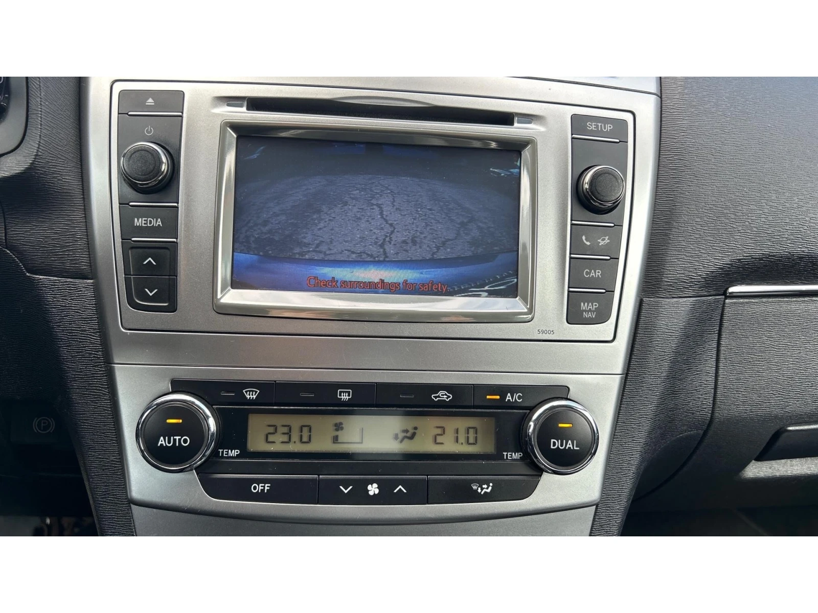 Toyota Avensis Месечна вноска от 160  , снимка 16 - Автомобили и джипове - 54082067