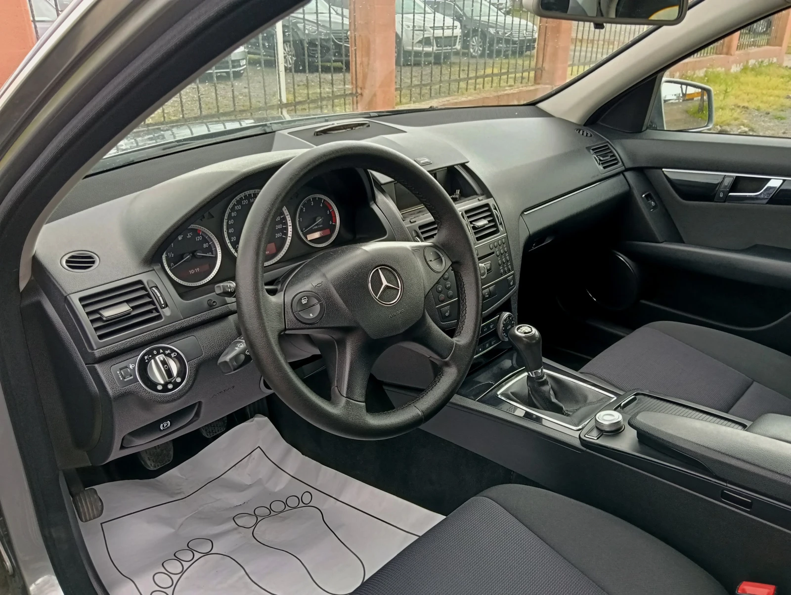 Mercedes-Benz C 200 2.2 CDI, снимка 7 - Автомобили и джипове - 54150553