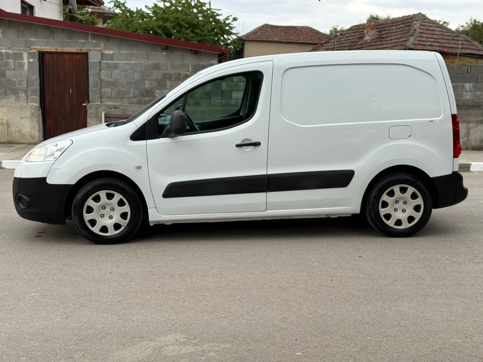 Peugeot Partner * AC* , снимка 6 - Автомобили и джипове - 54478020