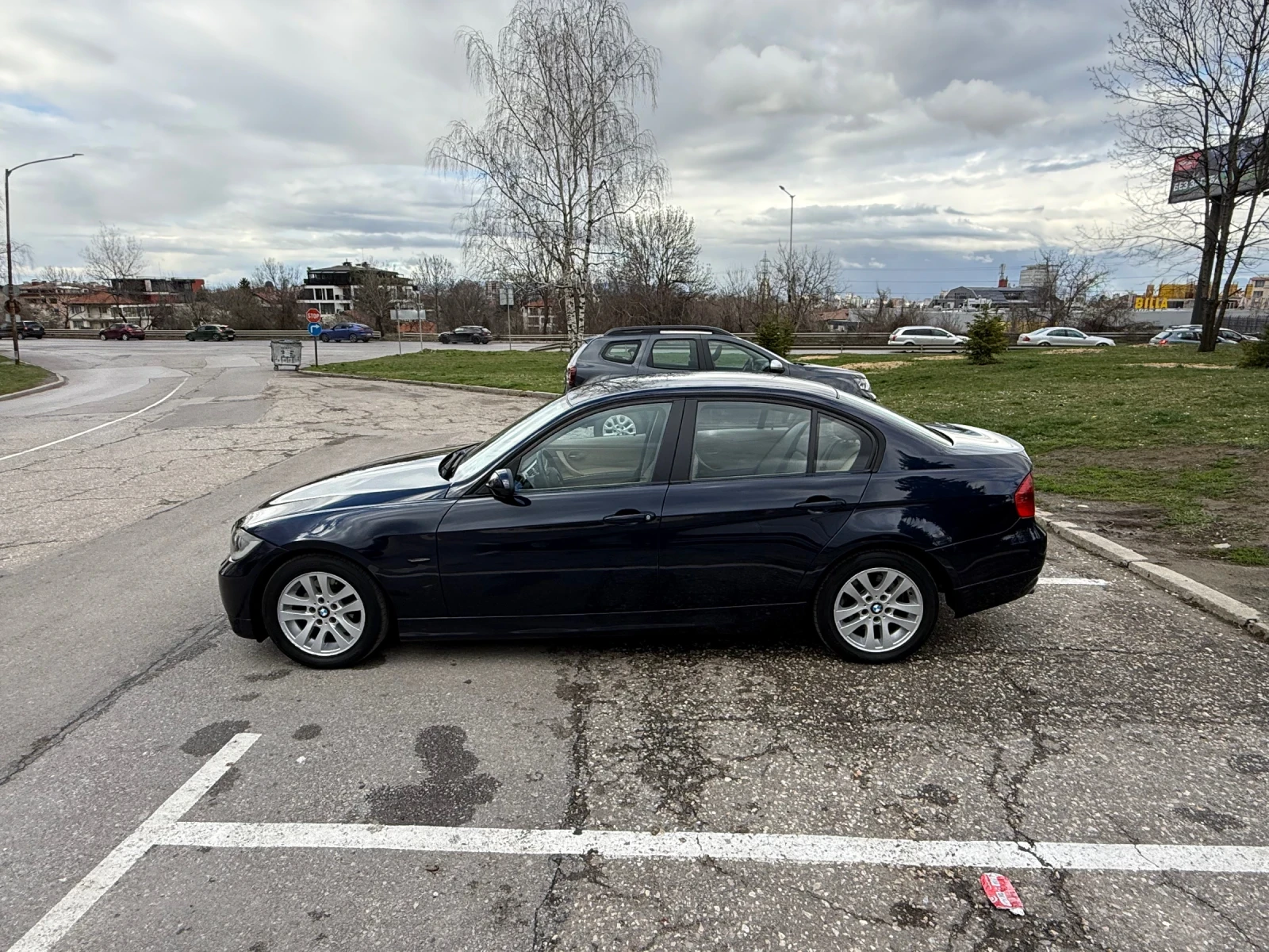 BMW 320, снимка 2 - Автомобили и джипове - 54646371