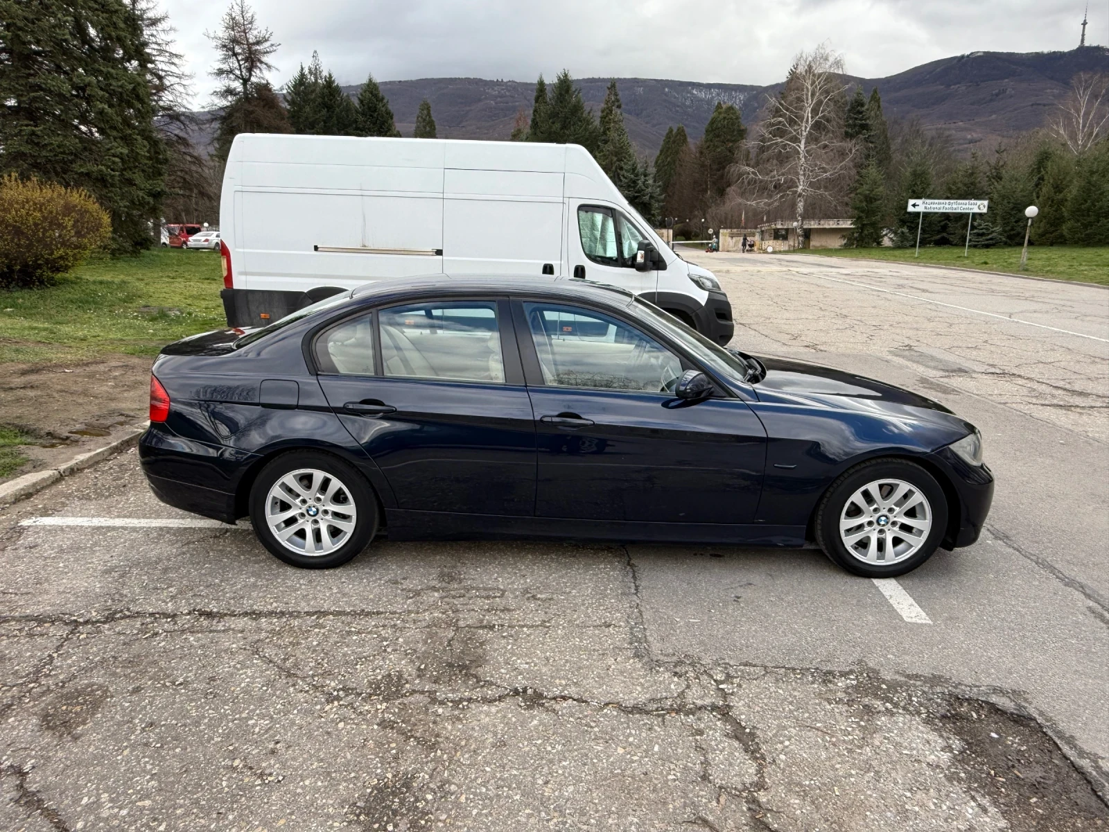 BMW 320, снимка 5 - Автомобили и джипове - 54646371