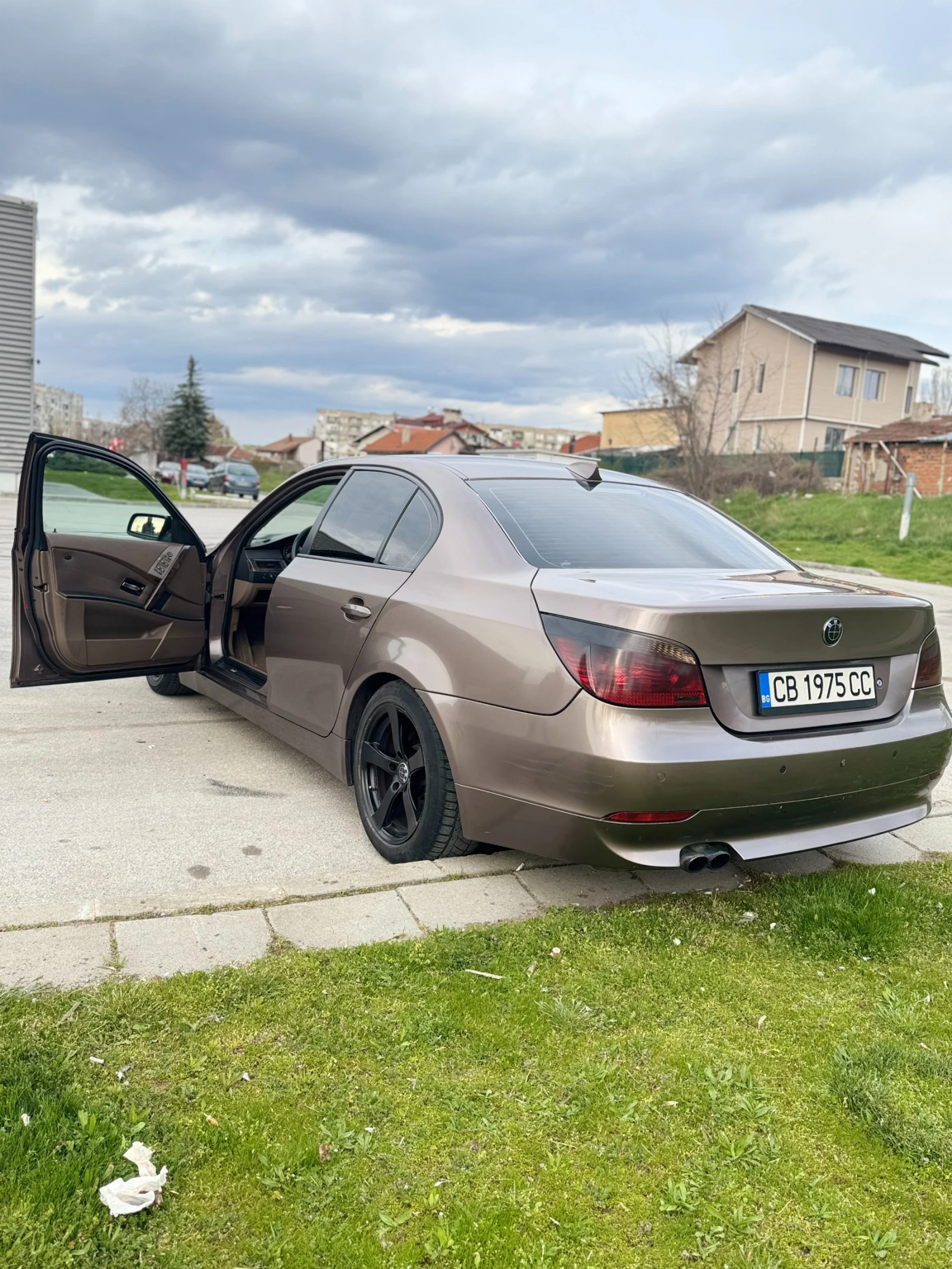 BMW 530, снимка 10 - Автомобили и джипове - 54722717