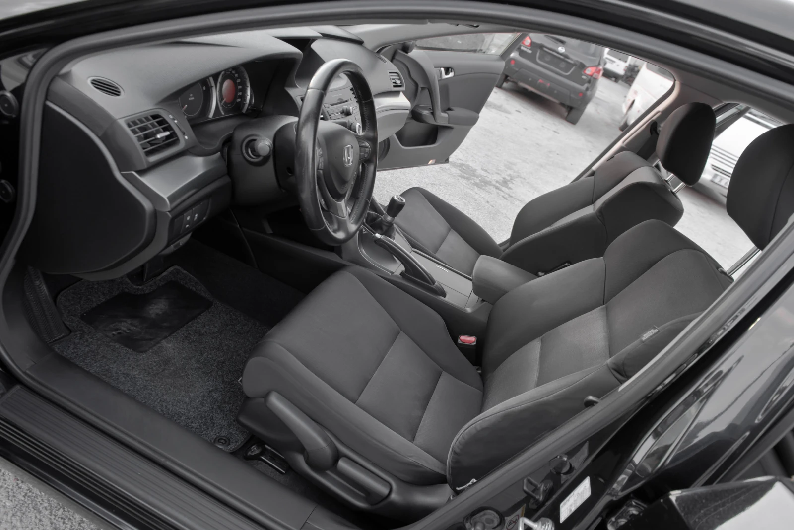 Honda Accord 2.0i-VTEC - 156кс. - FACELIFT - СЕРВИЗНА ИСТОРИЯ, снимка 12 - Автомобили и джипове - 54746482