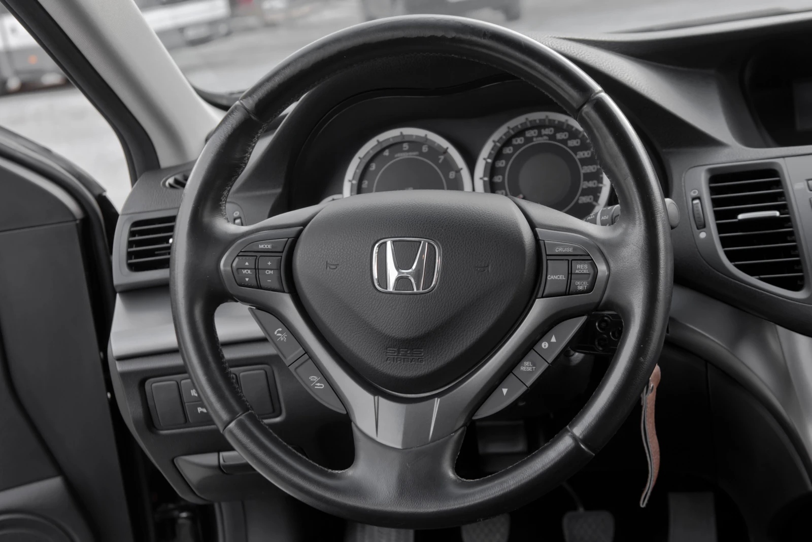 Honda Accord 2.0i-VTEC - 156кс. - FACELIFT - СЕРВИЗНА ИСТОРИЯ, снимка 14 - Автомобили и джипове - 54746482