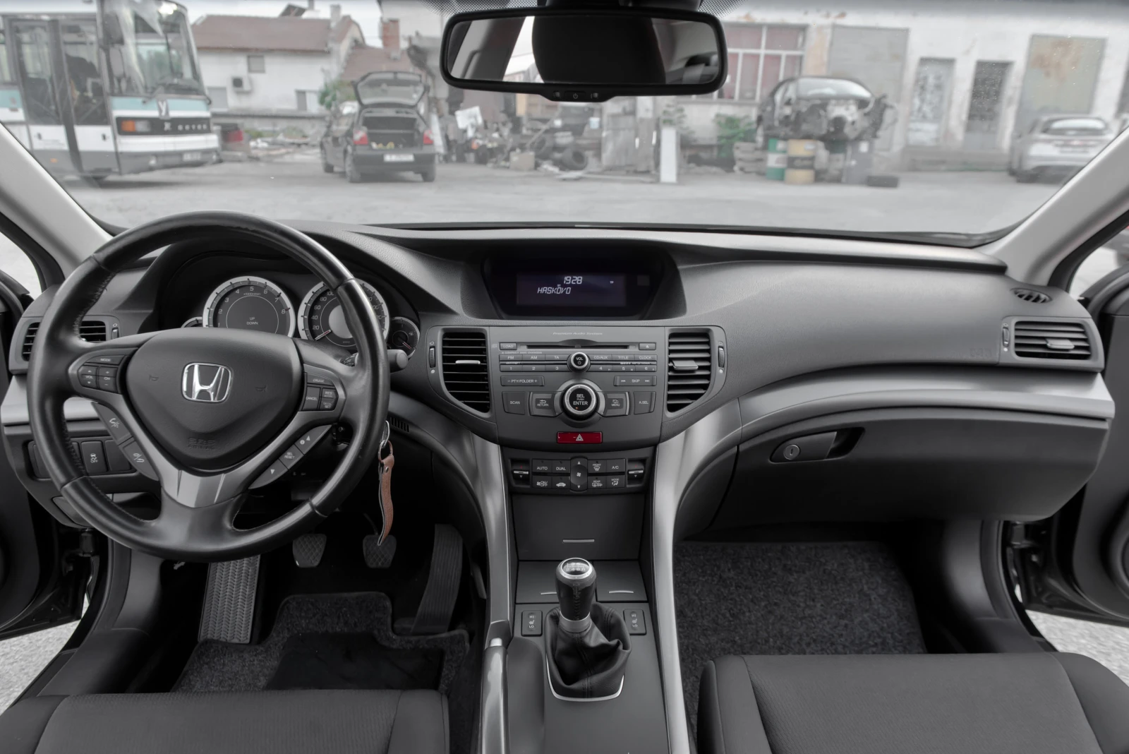 Honda Accord 2.0i-VTEC - 156кс. - FACELIFT - СЕРВИЗНА ИСТОРИЯ, снимка 13 - Автомобили и джипове - 54746482