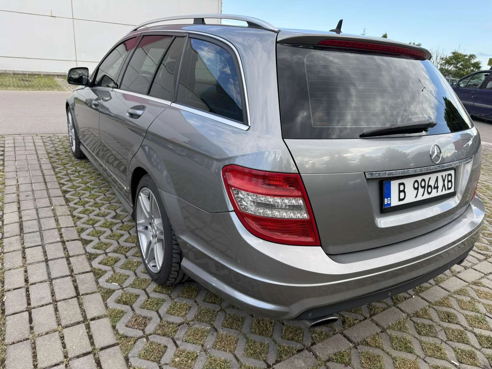 Mercedes-Benz C 320 AMG Line 4Matic, снимка 10 - Автомобили и джипове - 54895733