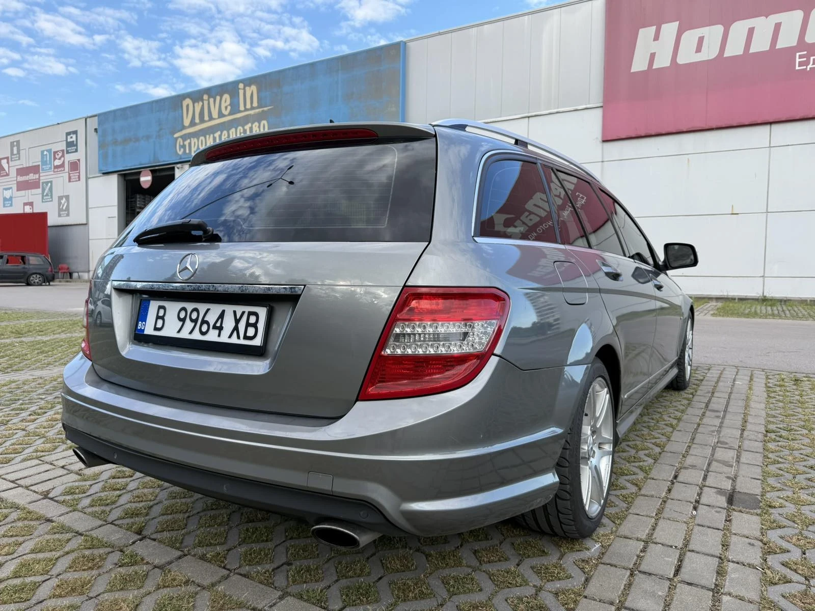 Mercedes-Benz C 320 AMG Line 4Matic, снимка 17 - Автомобили и джипове - 54895733