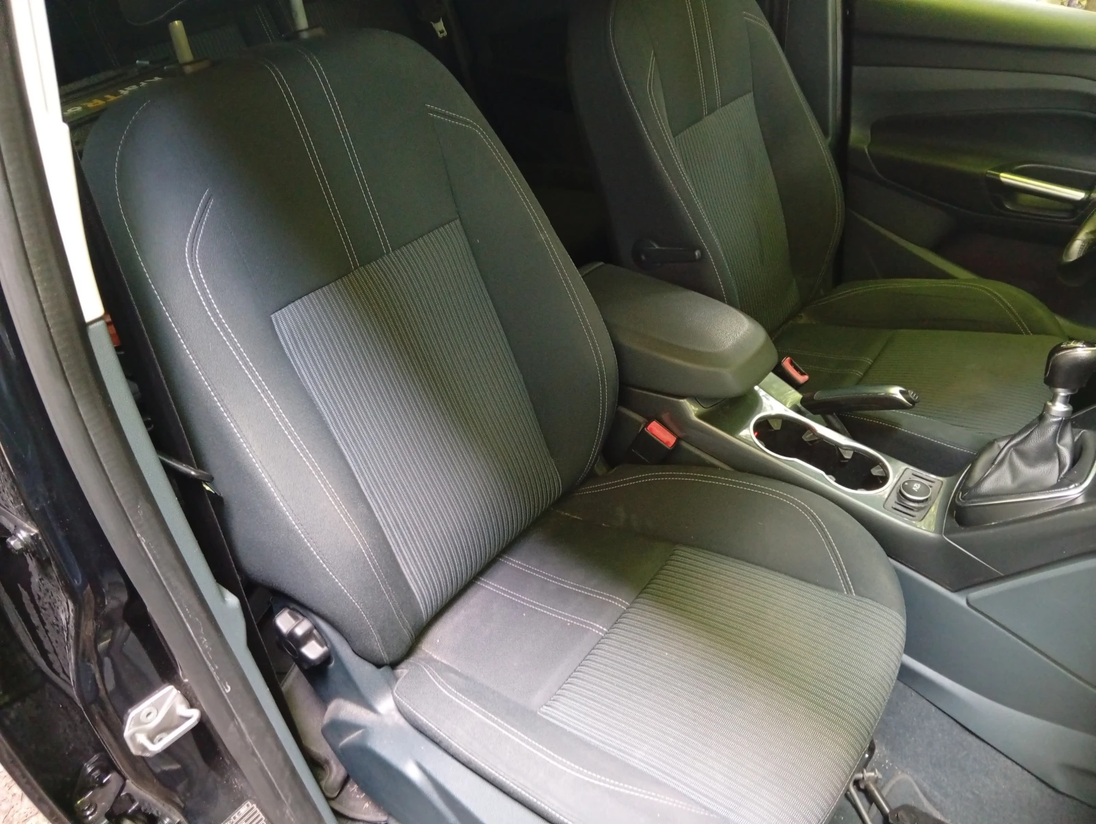Ford C-max 1.6 turbo 150cv, снимка 11 - Автомобили и джипове - 54982065