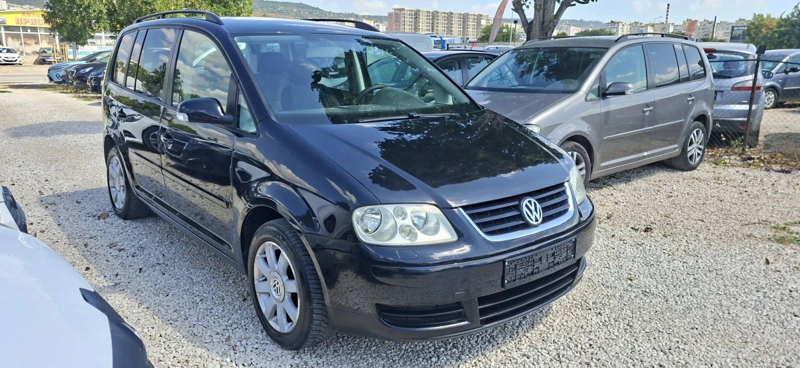 VW Touran 1.9TDI-7 MECTA, снимка 2 - Автомобили и джипове - 55844426