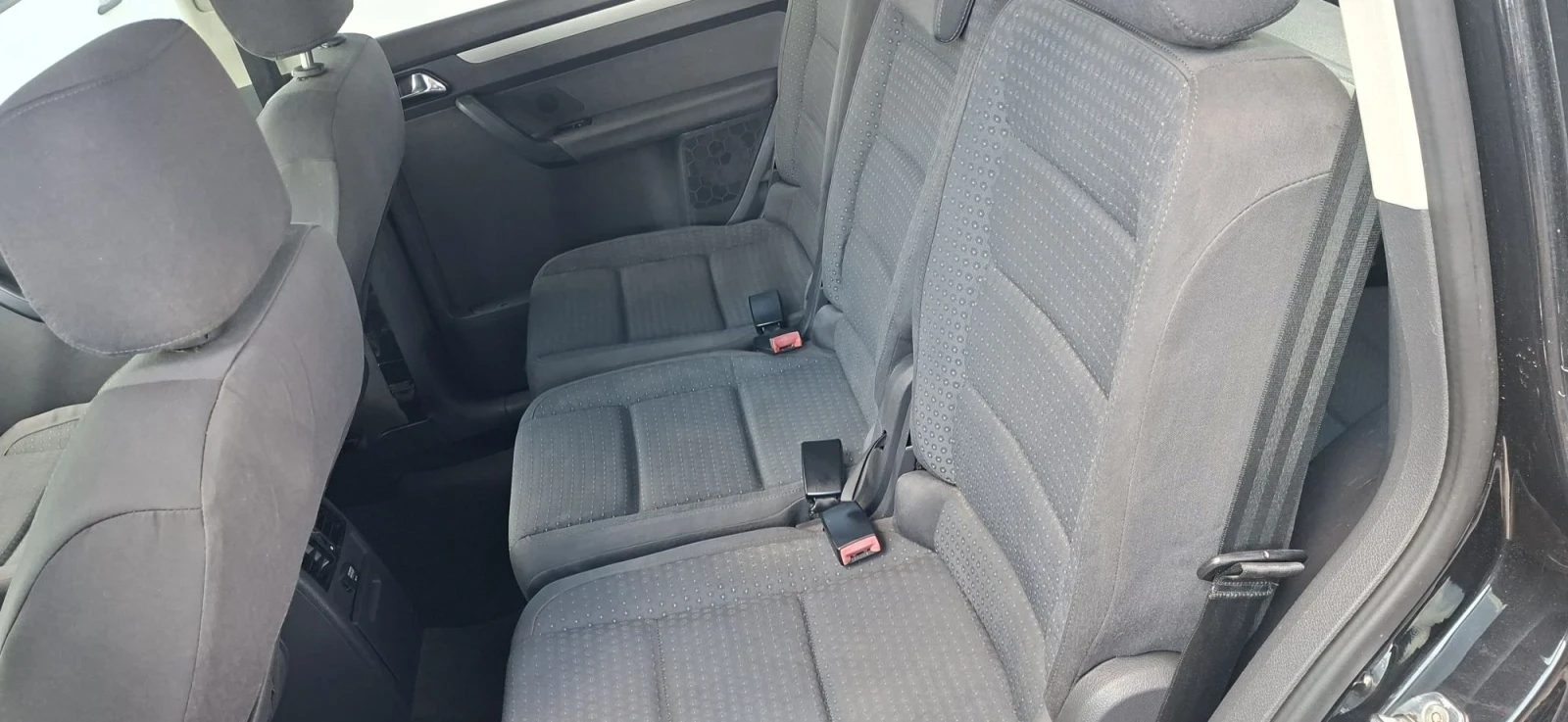 VW Touran 1.9TDI-7 MECTA, снимка 6 - Автомобили и джипове - 55844426