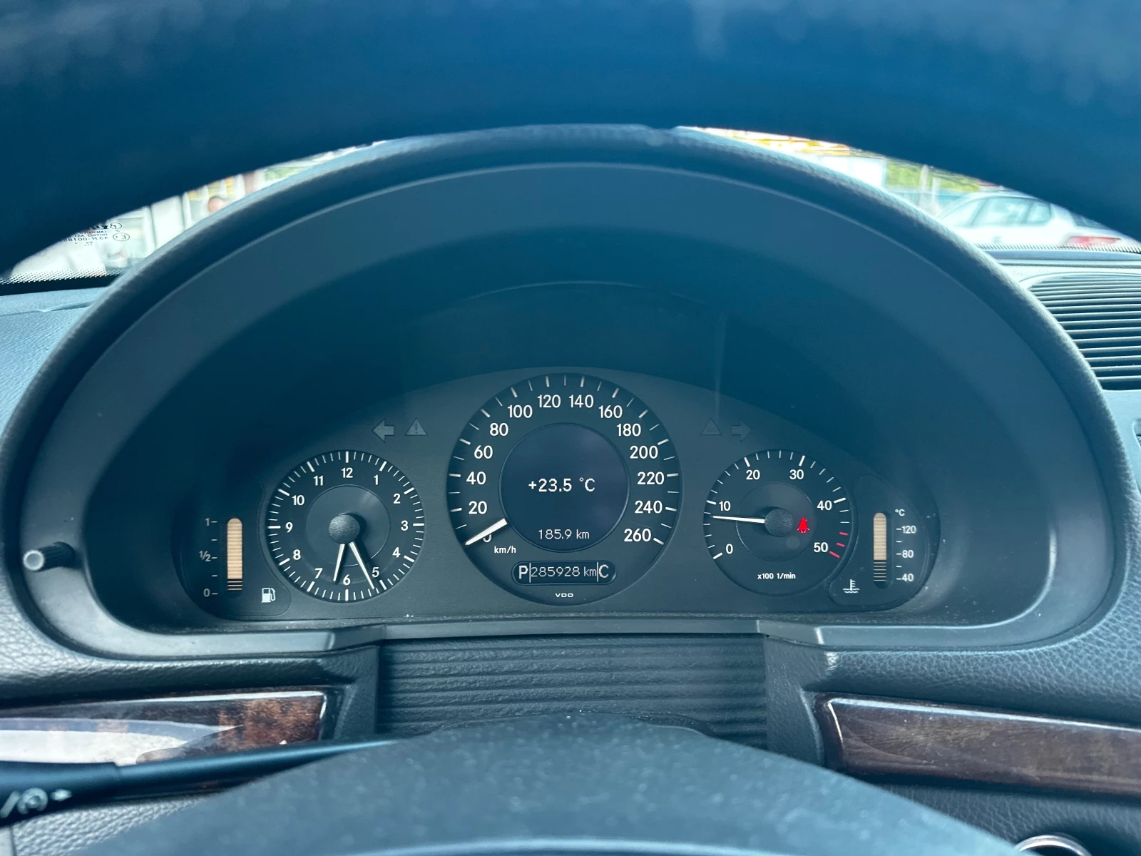 Mercedes-Benz E 220 CDI 150к.с* Автомат* ИТАЛИЯ, снимка 11 - Автомобили и джипове - 56135953