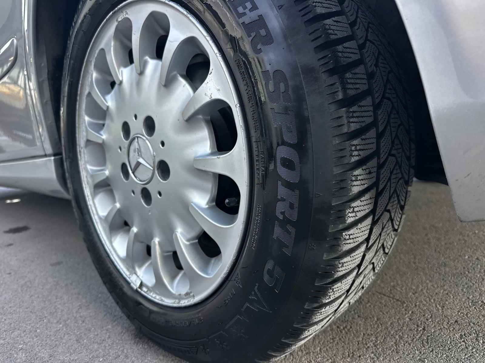 Mercedes-Benz E 220 CDI 150к.с* Автомат* ИТАЛИЯ, снимка 15 - Автомобили и джипове - 56135953