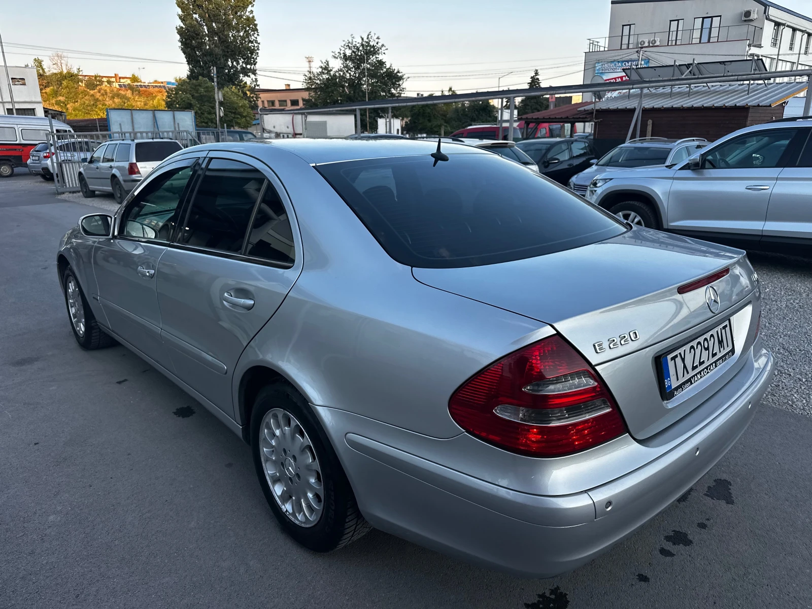 Mercedes-Benz E 220 CDI 150к.с* Автомат* ИТАЛИЯ, снимка 3 - Автомобили и джипове - 56135953