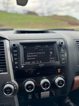 Toyota Sequoia Platinum 5.7i 4x4, снимка 16