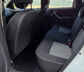 Dacia Duster 4WD/1.6 Бензин, снимка 8