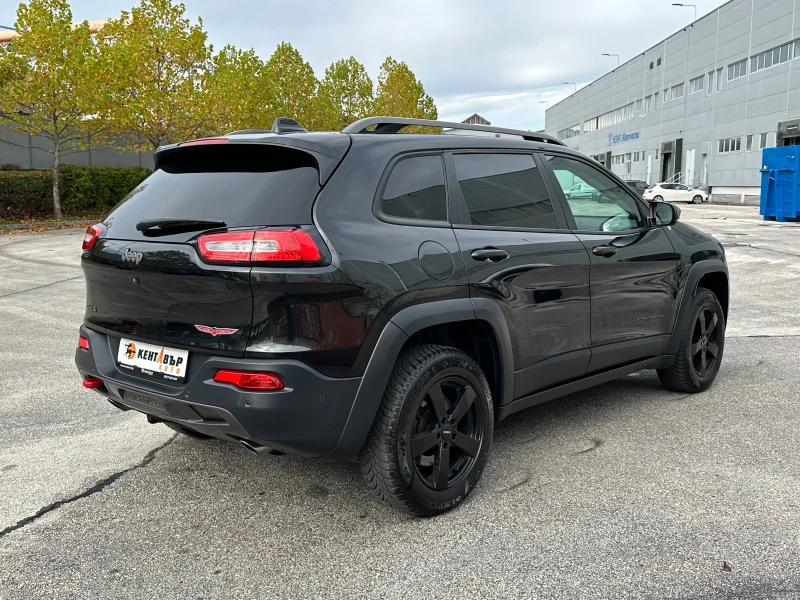 Jeep Cherokee ГАРАНЦИЯ/3.2i 272 к.с. 4x4, снимка 4 - Автомобили и джипове - 52210696