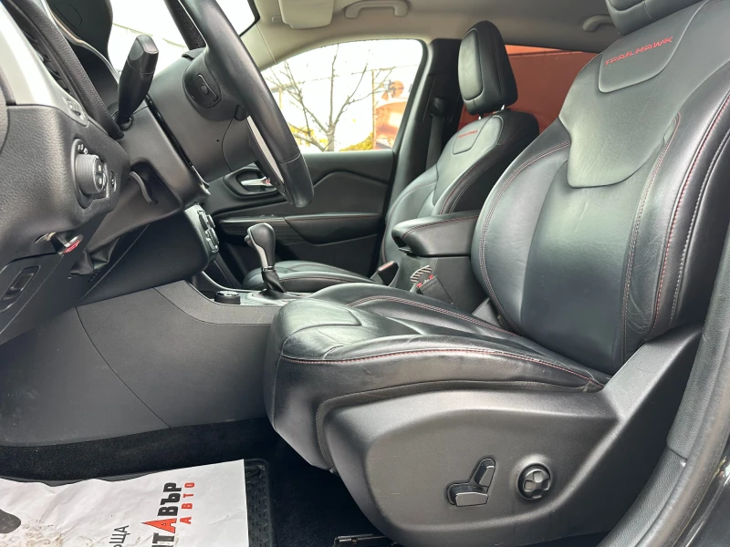 Jeep Cherokee ГАРАНЦИЯ/3.2i 272 к.с. 4x4, снимка 8 - Автомобили и джипове - 52210696