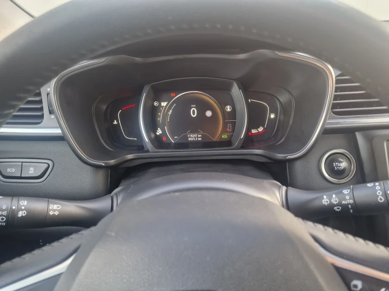 Renault Kadjar 15DCi E6 119km, снимка 15 - Автомобили и джипове - 52538576