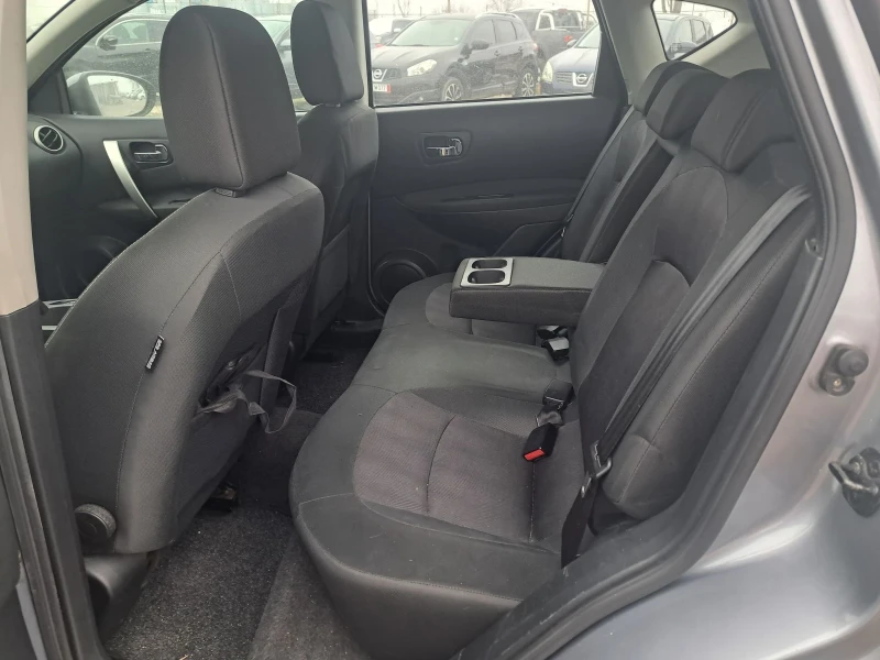 Nissan Qashqai 1.6 автоматик, снимка 8 - Автомобили и джипове - 53363507