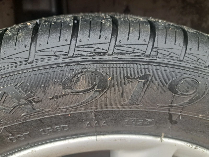 Nissan Qashqai 1.6 автоматик, снимка 11 - Автомобили и джипове - 53363507