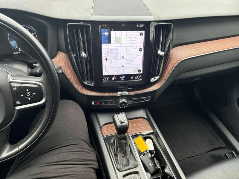 Volvo XC60 * Momentum * CARFAX * ЦЕНА ДО БГ, снимка 9 - Автомобили и джипове - 53583974