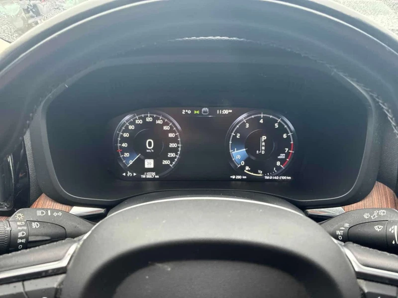 Volvo XC60 * Momentum * CARFAX * ЦЕНА ДО БГ, снимка 8 - Автомобили и джипове - 53583974