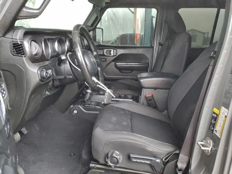 Jeep Wrangler 2.0L 4 4x4 w/Rear Wheel Drv, снимка 13 - Автомобили и джипове - 53088154