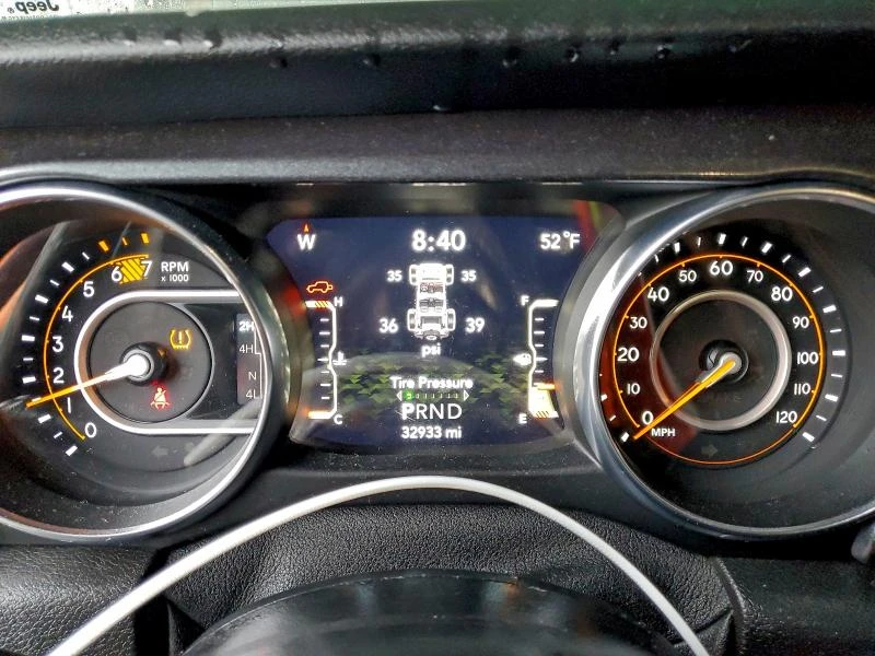 Jeep Wrangler 2.0L 4 4x4 w/Rear Wheel Drv, снимка 15 - Автомобили и джипове - 53088154