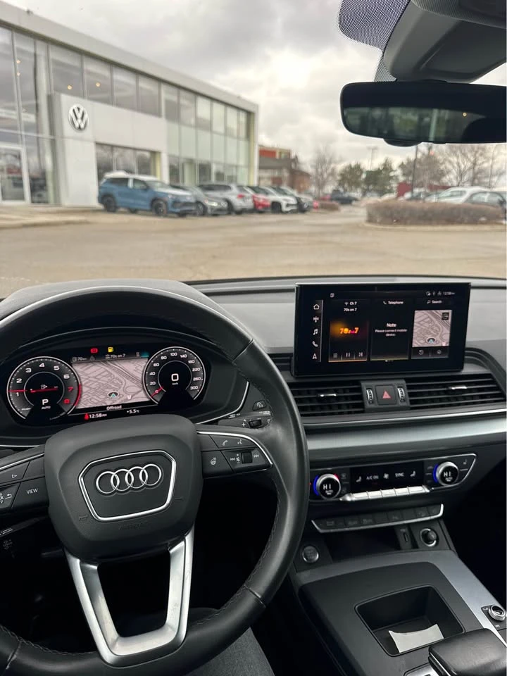 Audi Q5 PROGRESSIV * PANO * DIGITAL * CARFAX * АВТОКРЕДИТ*, снимка 8 - Автомобили и джипове - 53188592