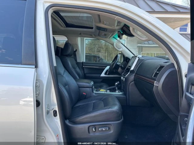 Toyota Land cruiser 4x4 | V-8| Реална цена до България| 650eur/месец, снимка 5 - Автомобили и джипове - 54477786