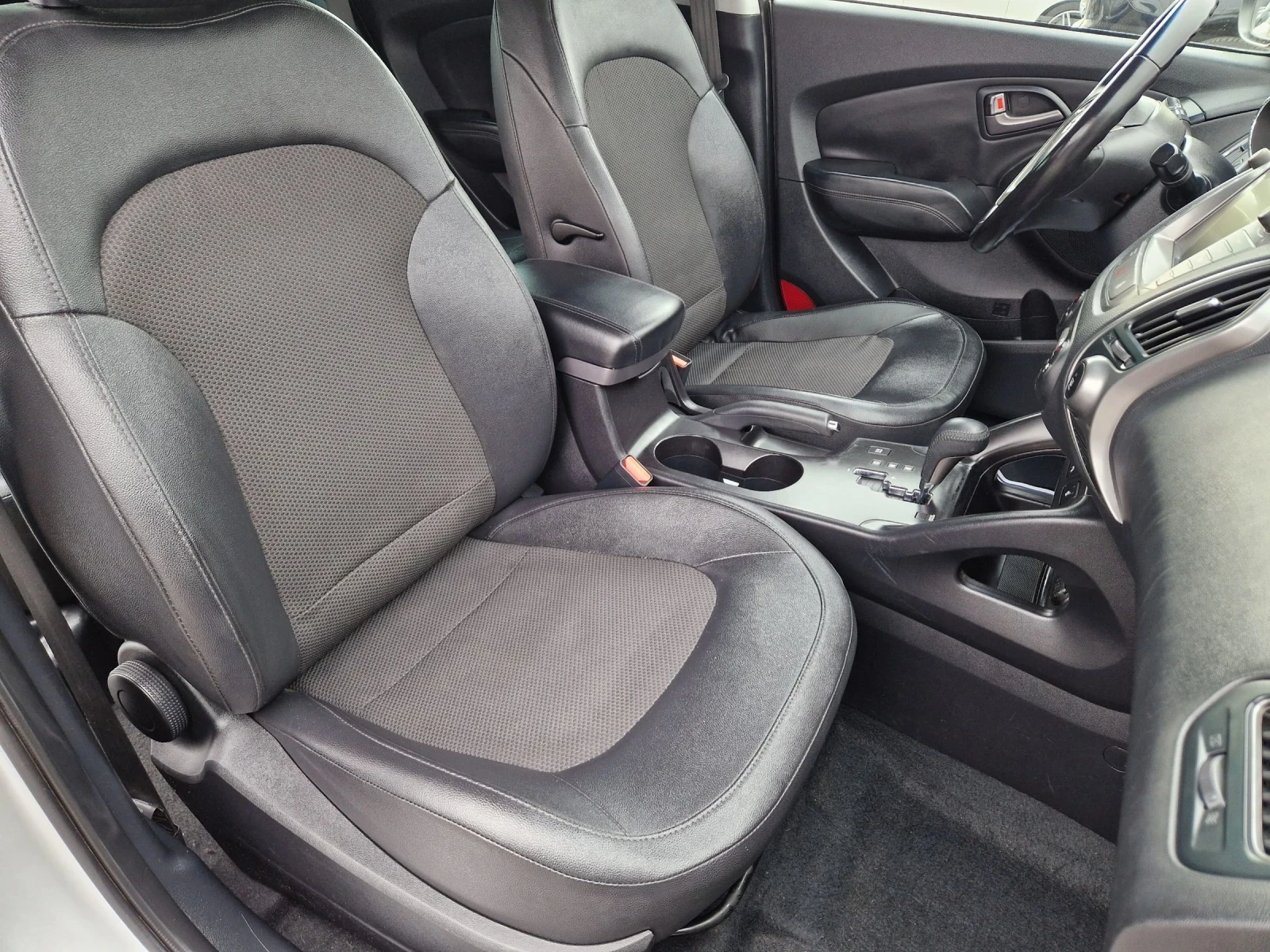 Hyundai IX35 2.0CRDi 4WD  | Mobile.bg   10