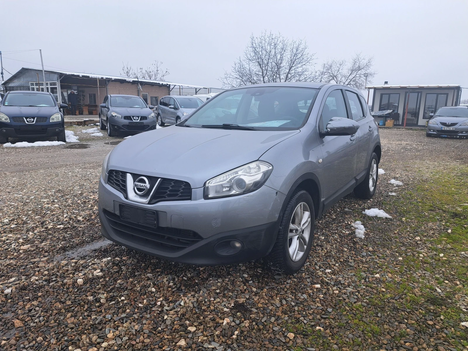 Nissan Qashqai 1.6 автоматик - изображение 2