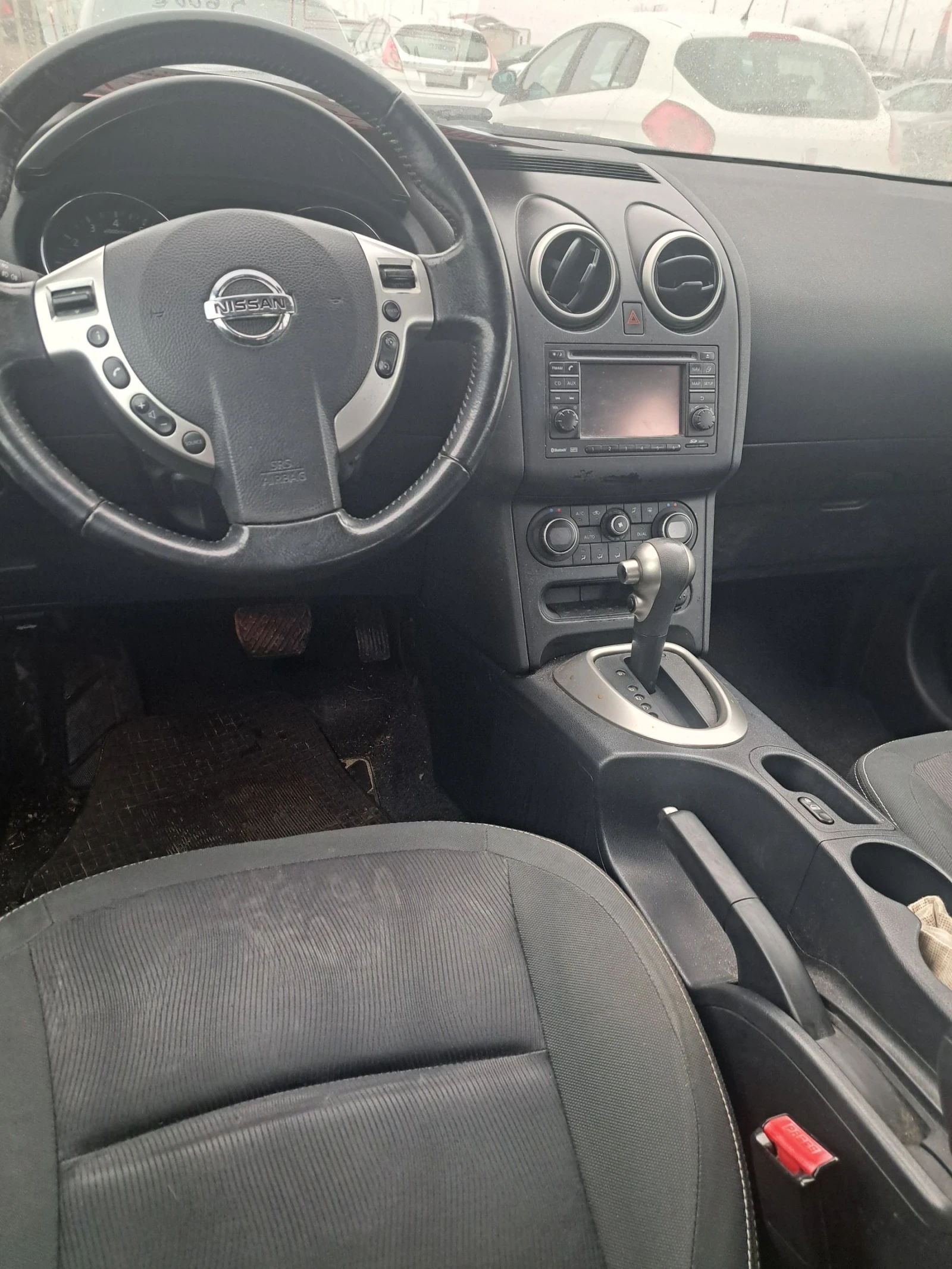 Nissan Qashqai 1.6 автоматик - изображение 6