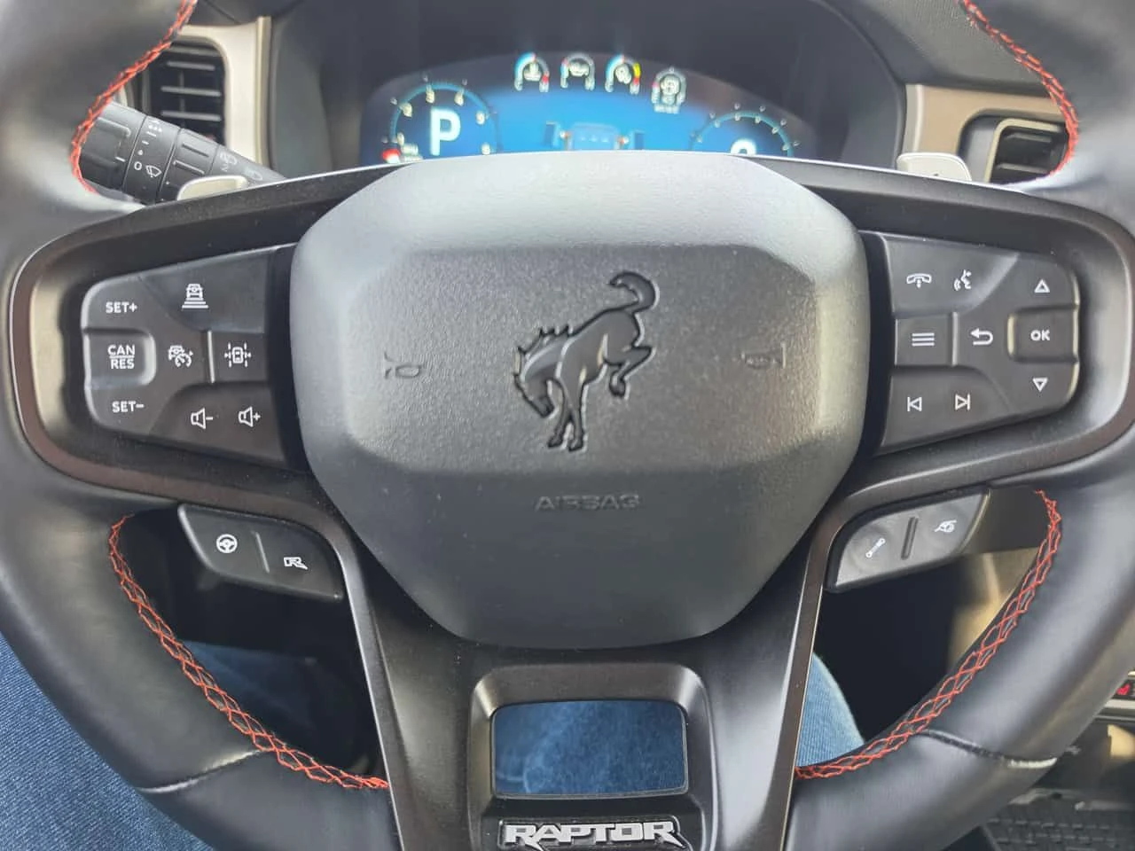 Ford Bronco * Raptor 4 Door 4x4* 2 КЛЮЧА* PANO* KEYLESS* ПОДГР, снимка 14 - Автомобили и джипове - 54312902