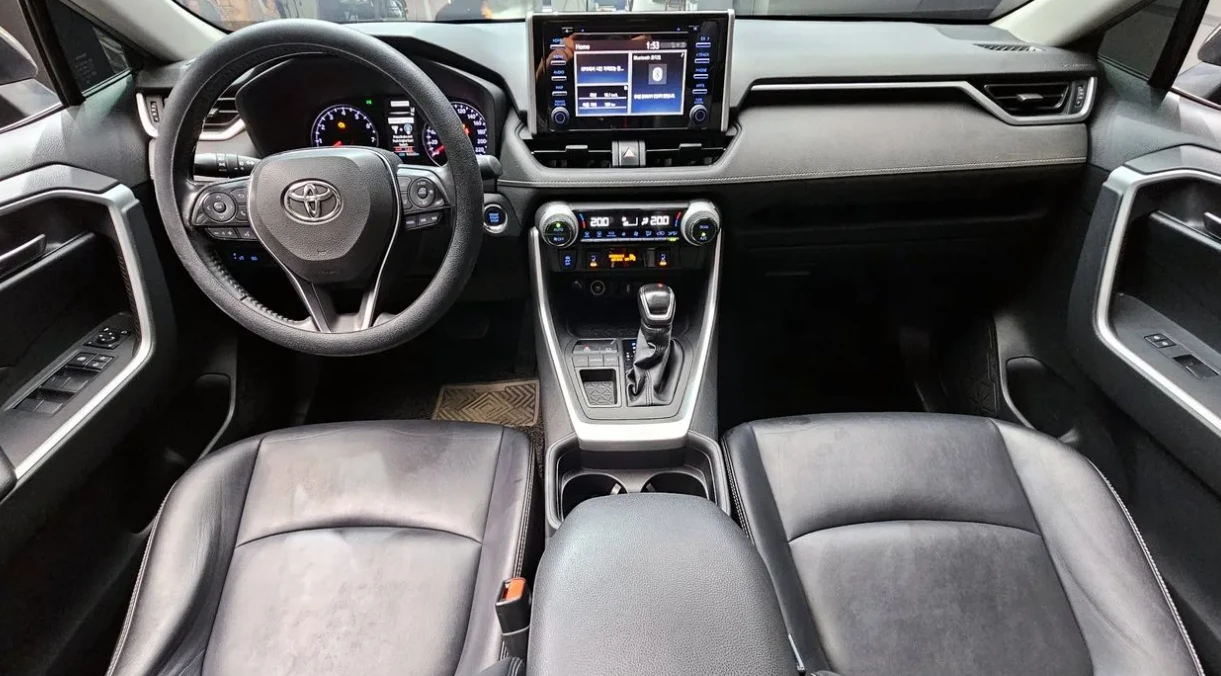 Toyota Rav4 2.5 Бензин 2WD 92 000КМ!, снимка 13 - Автомобили и джипове - 54831729