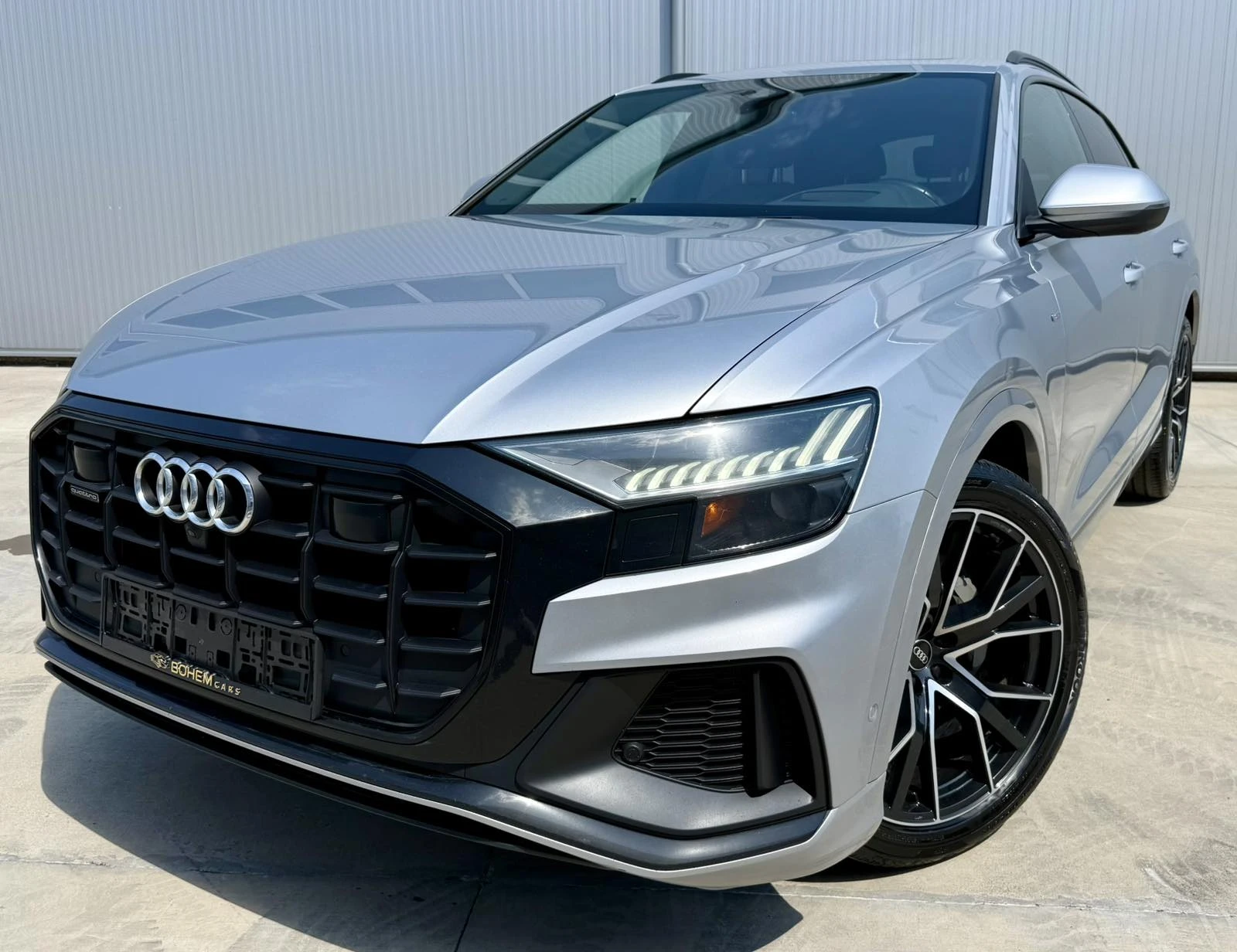 Audi Q8 55TFSI Technik Black Optic