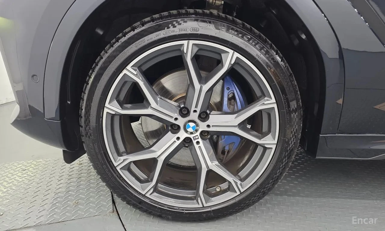 BMW X6 xDrive40i M Sport* ПАНО* ОБДУХВАНЕ* 360* , снимка 5 - Автомобили и джипове - 56085561