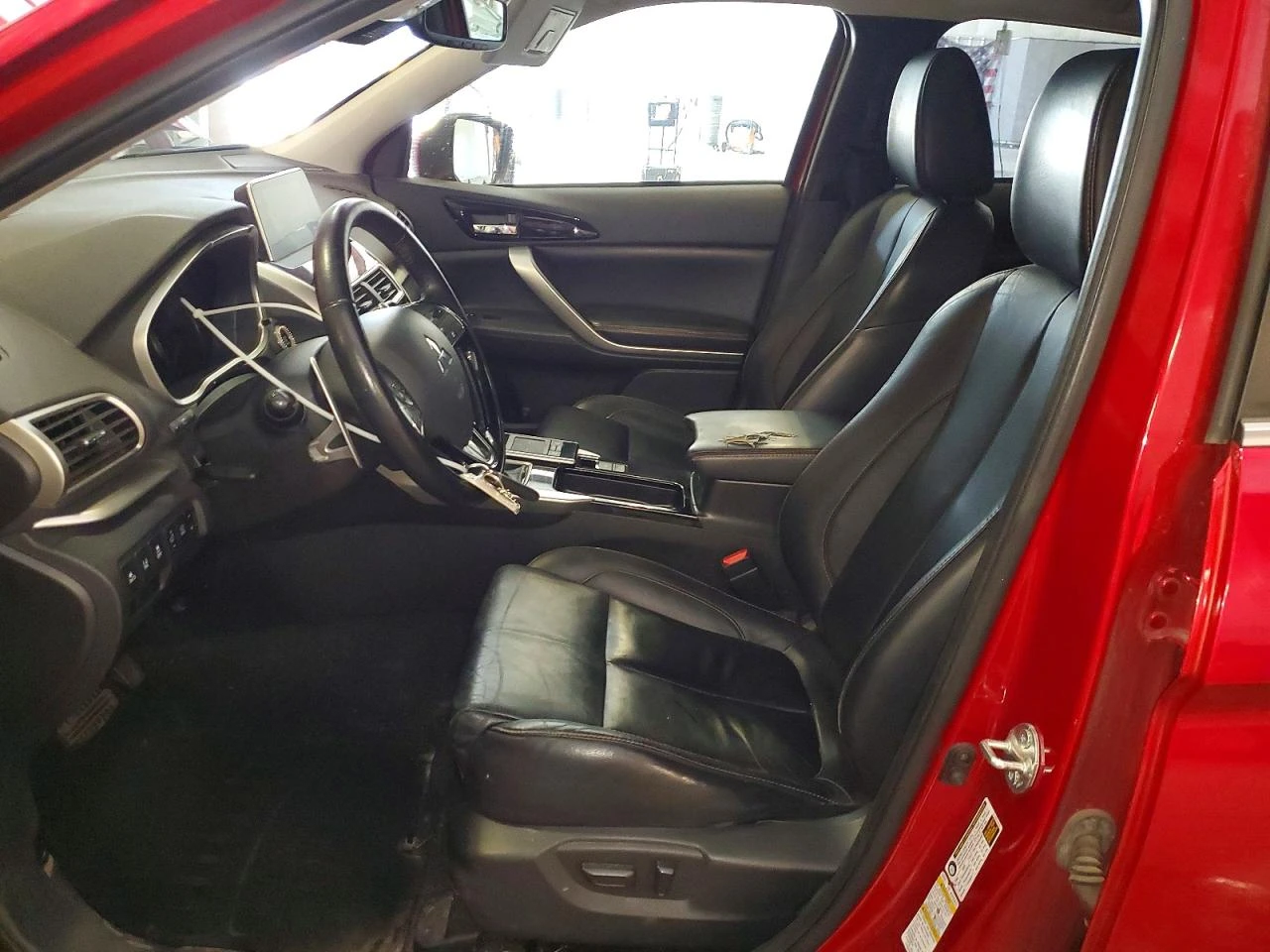 Mitsubishi Eclipse Cross SEL| 4X4| PANO| PODGREV| КОЖА| CAMERA| BLIND-SPOT|, снимка 7 - Автомобили и джипове - 56747583