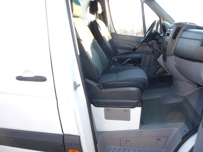 Mercedes-Benz Sprinter 310 XXL MAXI 4.80 дължина, снимка 8 - Бусове и автобуси - 52913336