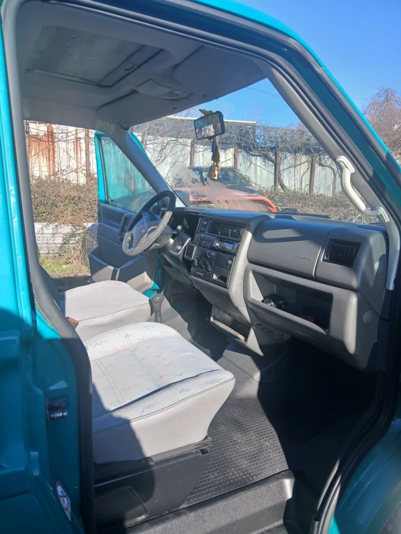 VW T4, снимка 9 - Бусове и автобуси - 52918029