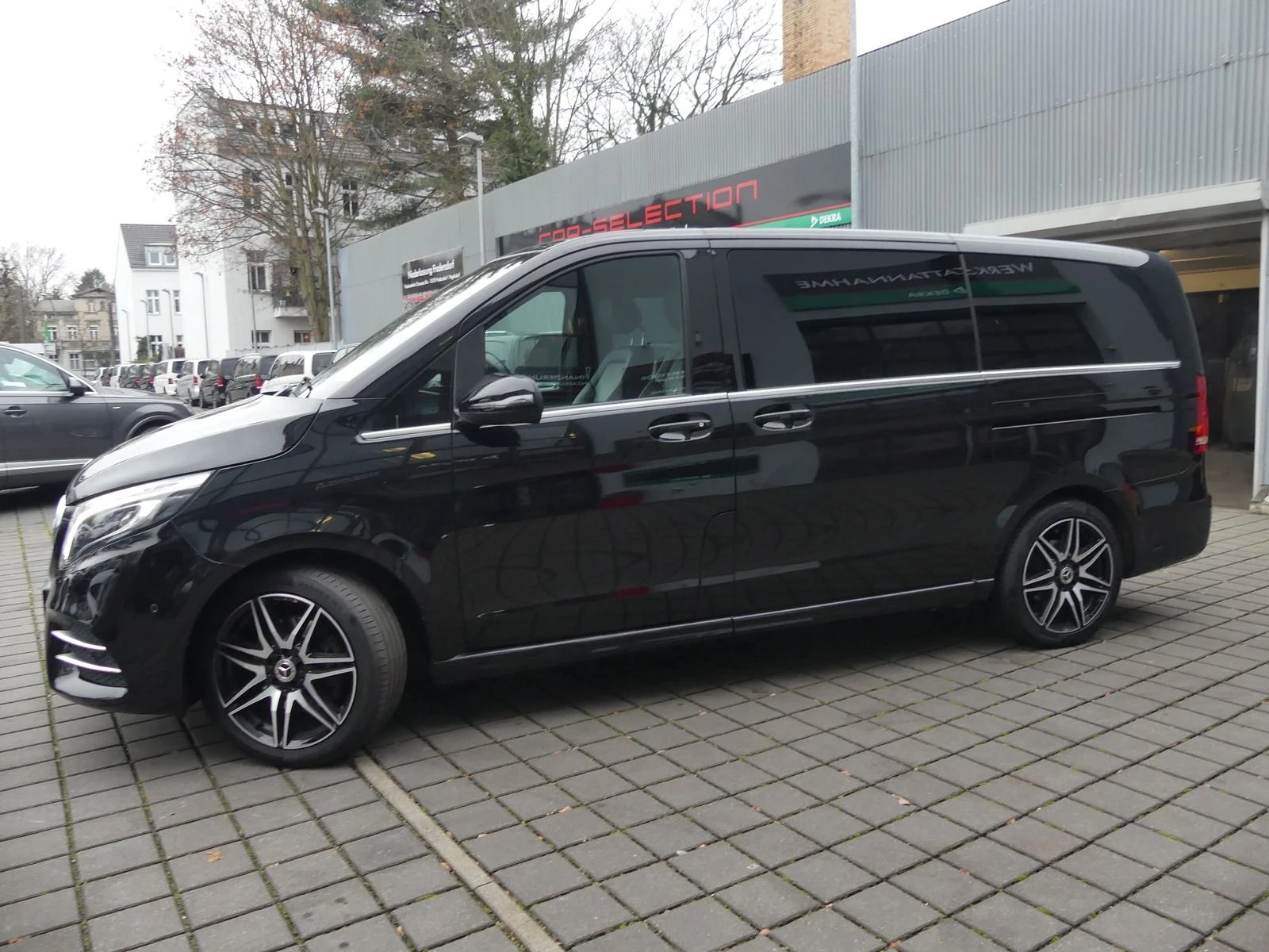 Mercedes-Benz V 300d 4Matic AMG L, снимка 1