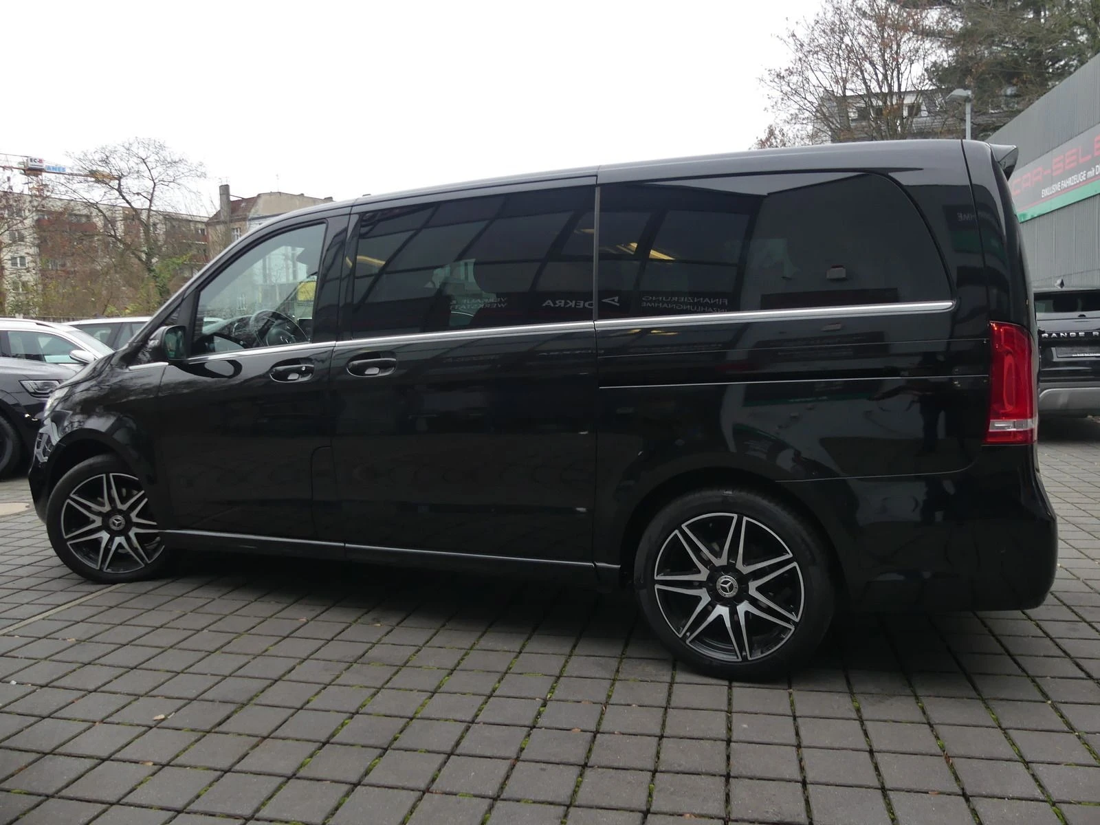 Mercedes-Benz V 300d 4Matic AMG L | Mobile.bg   13